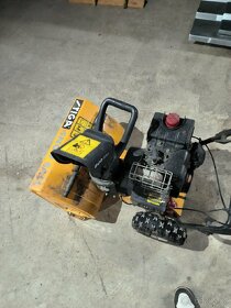 Prodám menší sněhovou frézu Stiga - 2