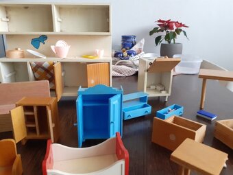 RETRO NÁBYTEK PRO PANENKY - 2