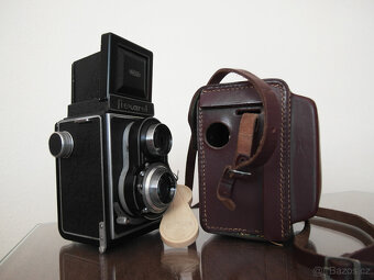 Starý fotoaprát Flexaret - 2