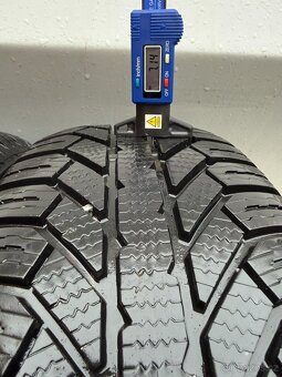 Prodám zimní pneu 205/60/16 92H - 2