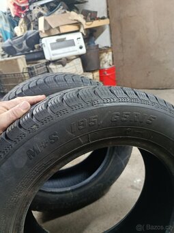 Pneu zimní  195/65R 15 - 2