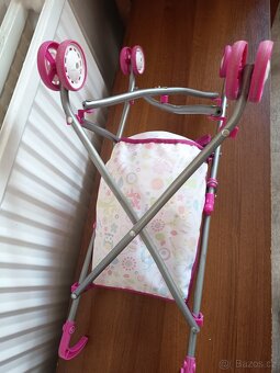 Sedačka pro panenky - 2