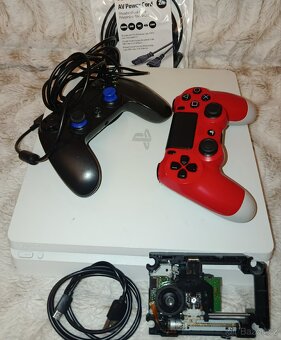 PS4 Slim čti více - 2