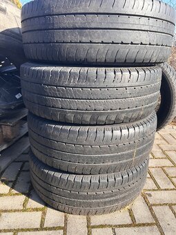 Prodám letní pneu 215/60R17C - 2