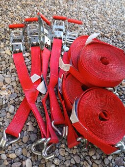 Kurty upínací popruhy - 2