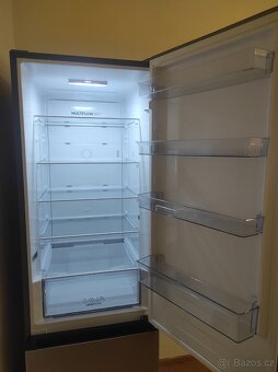 Lednička s mrazničkou - 2