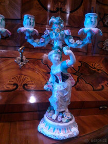 Pár porcelán. figurálních svícnů, staré Plavno 19.století. - 2