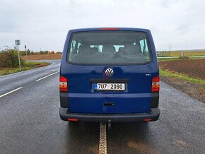 Volkswagen Transporter T5, 9 míst, klima, tažné zařízení - 2