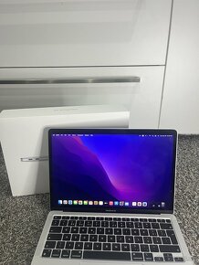 MacBook Air 13 silver 256GB - 2