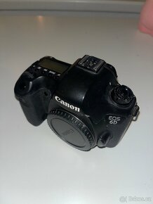 Zrcadlovka Canon EOS 6D + 2 objektivy na 50mm a 85mm - 2