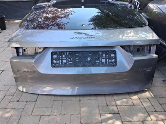 Jsguar F pace zadni dvere - 2