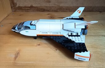 Lego raketa zkoumající Mars - 2