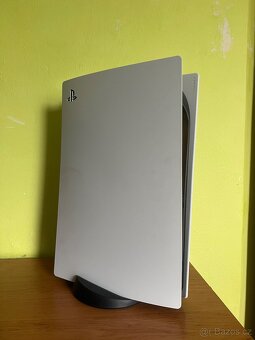 Playstation 5 s mechanikou - 2