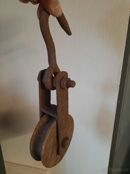 dřevěná kladka - 2