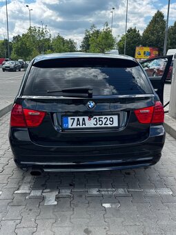 BMW 318D - 2
