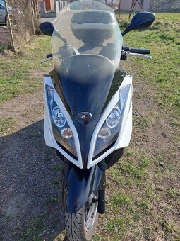 skutr Kymco Dink Street 125i - 2