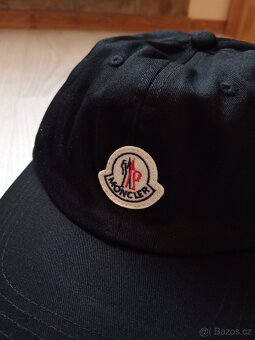 Moncler kšiltovka - 2