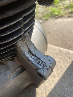 Prodám motor Jawa Pérák 250 František Janeček - 2