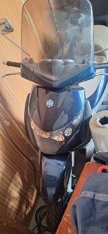 Skutr piaggio 250 - 2