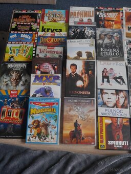 Prodám 50 filmových DVD. - 2