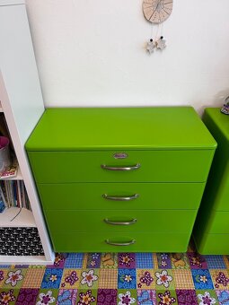 Zelena komoda 4supliky - 2