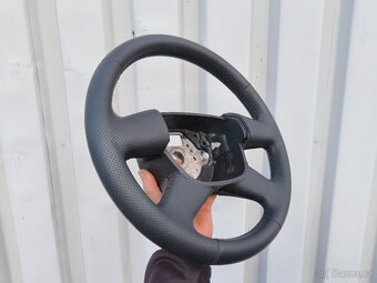 Prodám kožený volant škoda 2008- výše - 2
