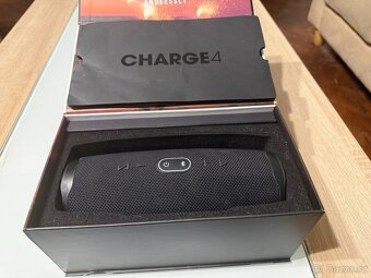 JBL Charge 4 – 30W, krabice, IPX7, 20h výdrž - 2