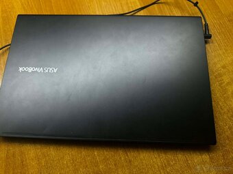 ASUS VivoBook 15 (M513 OLED, AMD Ryzen 5000 Series) - 2