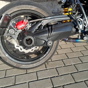 BMW R nineT Custom – Karbonová kola Romix & Kompletní Öhlins - 2