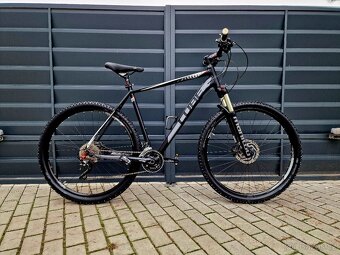 (18)Horské kolo Cube Air 29" - 2