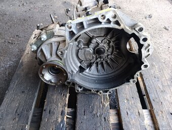 VW golf4 převodovka 1.6-77kw kód ERT - 2