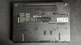 Lenovo ThinkPad R500 - 2