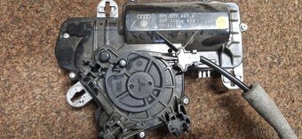 Elektricky zamek kufru skoda superb 3 3v5827887a - 2