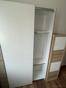 Šatní skříň - 2