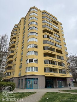 Byt 3+1 (112m2) s terasou (257 m2), Praha, Stodůlky - 2