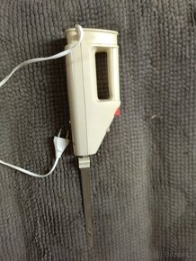 ELEKTRICKÝ NŮŽ - 2