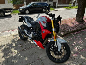 BMW F 900R - 2