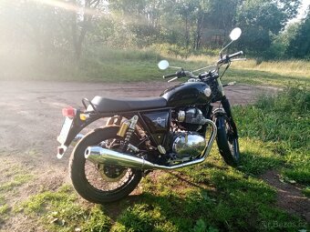 Royal Enfield Interceptor 650 - 2