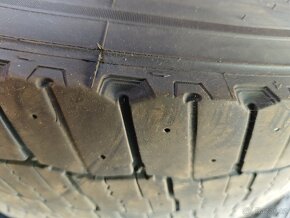 Nákladní pneu 295/60 R 22,5 - 2