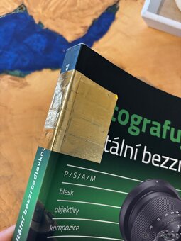 Kniha Fotografujeme digitální bezzrcadlovkou - 2