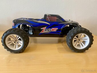 Prodám RC auto 1:10 - 2