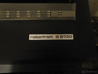 Starý psací stroj Robotron S 6130 - 2