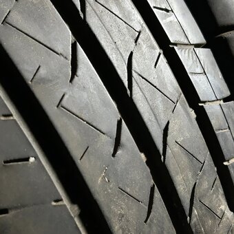 Letní pneu 225/65 R16C 112/110T Bridgestone 5-5,5mm - 2