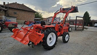 Kubota L1-245D - 2