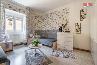 Prodej rodinného domu, 350 m², Postoloprty, ul. Wolkerova - 2