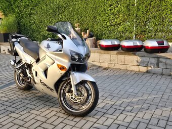 Honda VFR 800fi RC46 TOP výbava a stav - 2