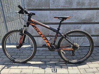 Scott Aspect 680 26“ černé/oranžové 2018 - 2