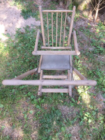 Historický dřevěný skládací kočárek - 2