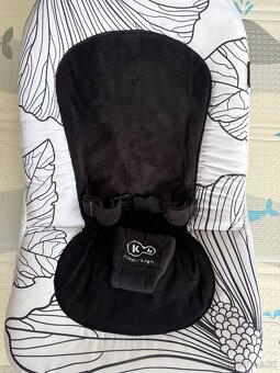 Kinderkraft houpátko - lehátko FINIO Black/White - 2