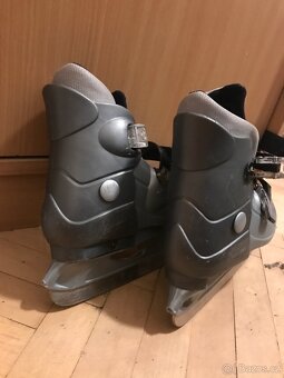 Lední brusle velikost 35-36 - 2